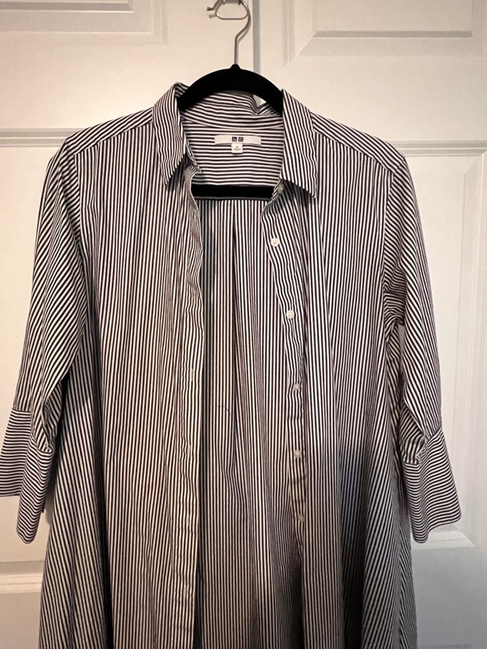 Uniqlo Black & White Striped Casual Button-Down Shirtdress - Picture 3 of 5